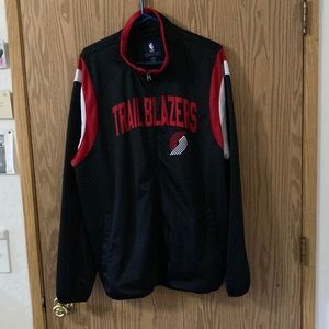 Men’s Portland Trailblazers jacket. Size xxl. G-lll apparel group.